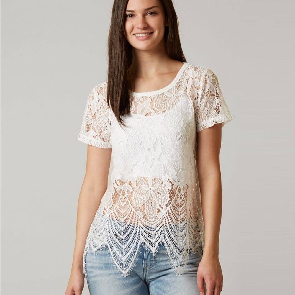 BKE Boutique Eyelash White Lace Short Sleeve Top